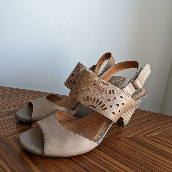 Clarks Artisan heeled sandales size 8 - Picture 2 of 12